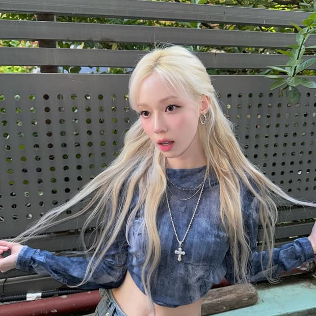 네스티팬시클럽 데님 시스루 워싱 카울 후드 블루 (윈터착용)