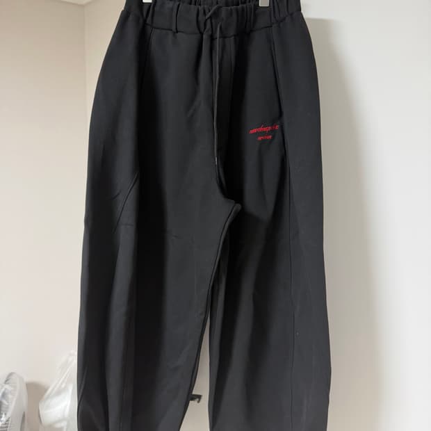 뉴치프시크dp 스웻팬츠 블랙