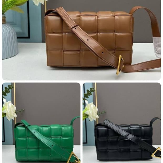 보테가 베네타(Bottega Veneta) 카세트 백