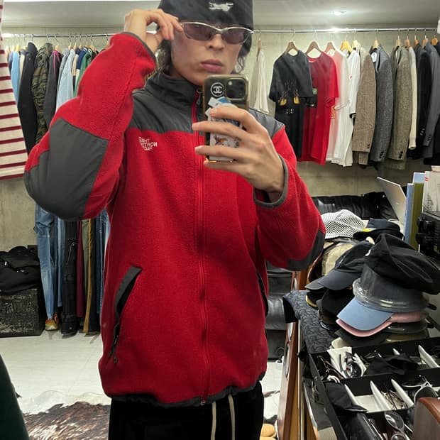 THE NORTH FACE FLEECE JACKET (XL)