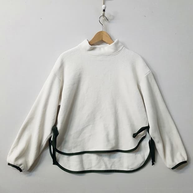 White Mountaineering 유니클로 후리스 티셔츠 아이보리