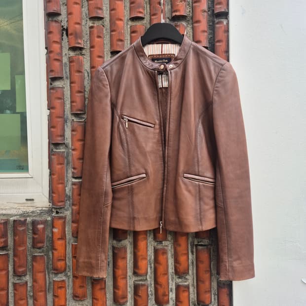 마시모두띠 여성 가죽 자켓입니다