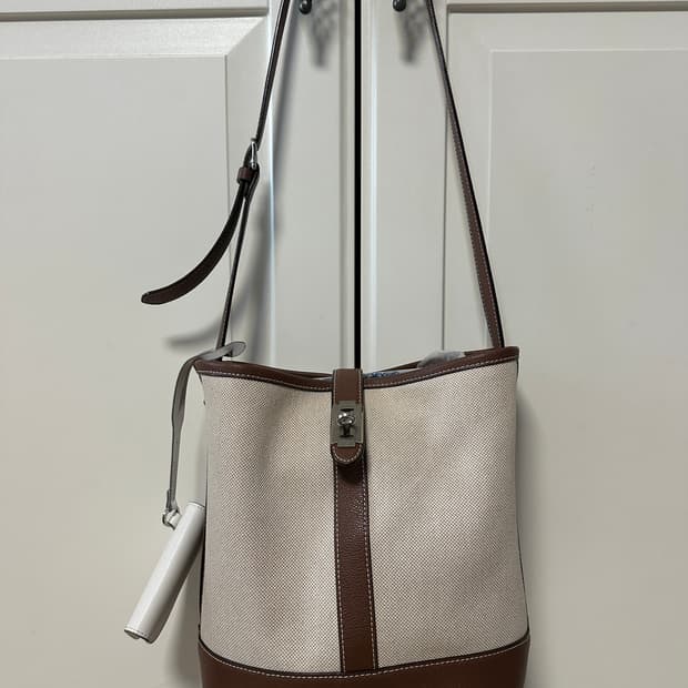 분크 페스토네 바스켓 피콜로 브라운 여성 가죽 가방 숄더백