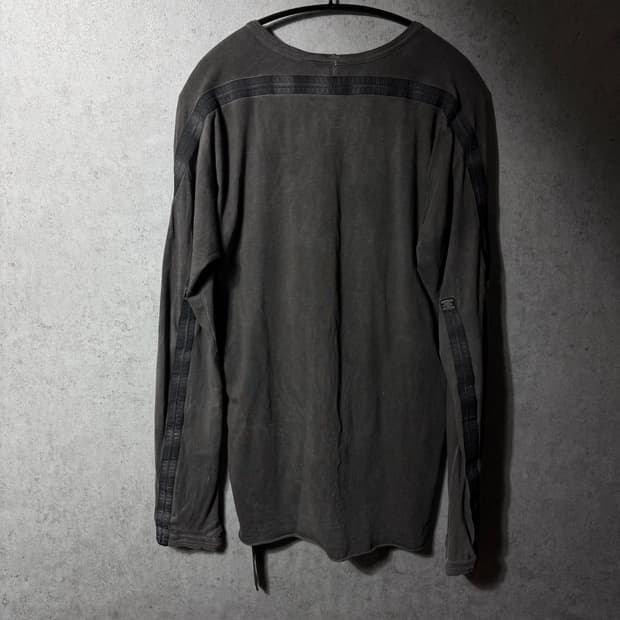 아이작 셀렘 레더패치 롱슬리브