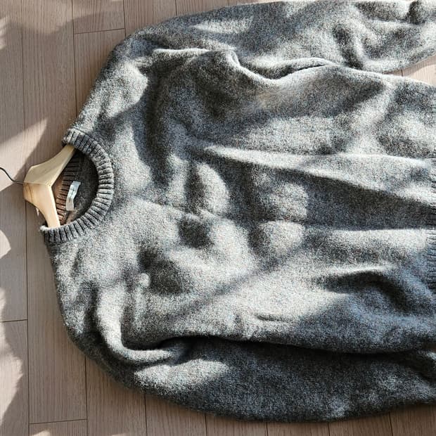 매너그램 셔틀랜드울 쉐기독 니트