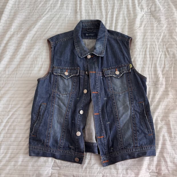 Vintage washed denim vest