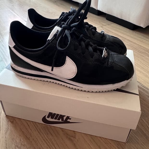 나이키 코르테즈(Nike Cortez) 220사이즈