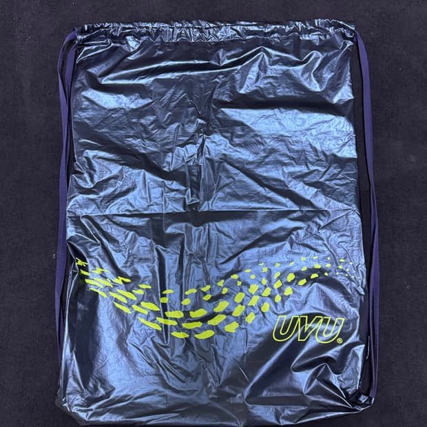 uvu 서울 매장판 가방