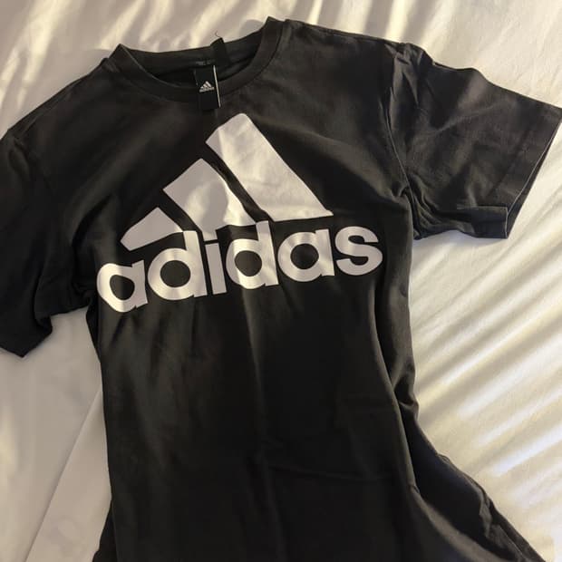 아디다스 반팔티