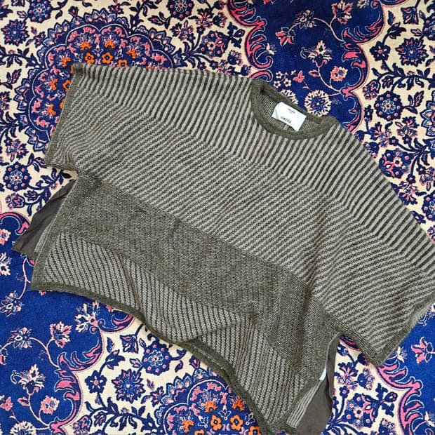 오브제(OBZEE) 패턴 블럭 레이어드 숏 니트