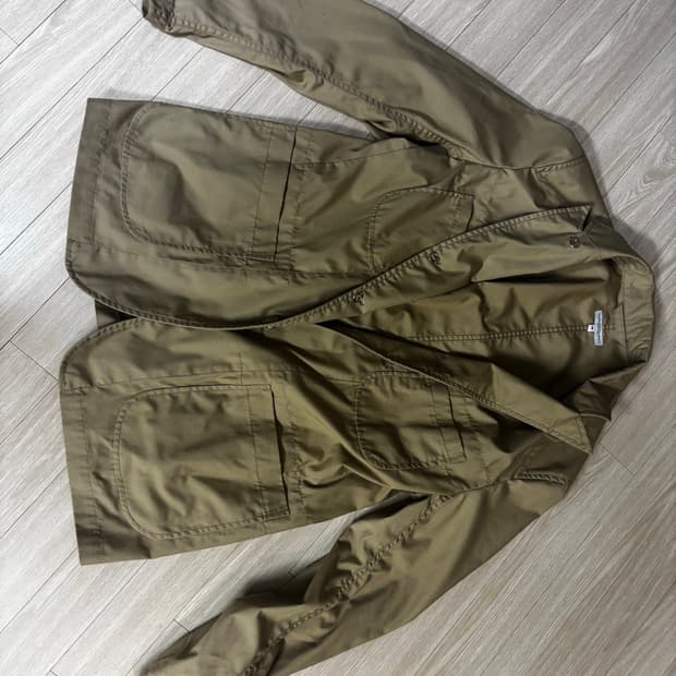 엔지니어드 가먼츠 베드포드 베이지 m