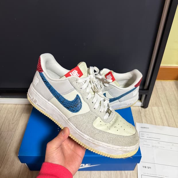 나이키 언디핏 에어포스 온 잇