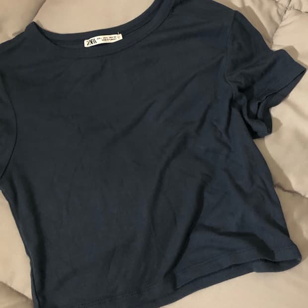 자라 크롭 반팔티 네이비