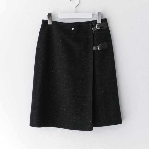 courreges) wool buckle wrap skirt 