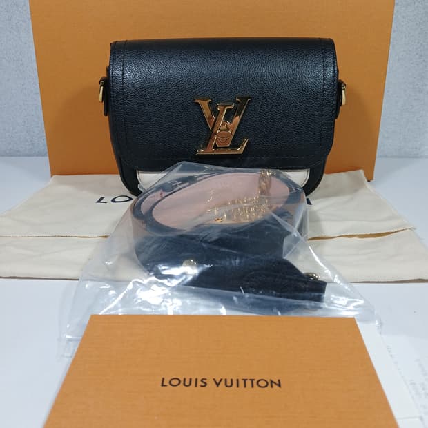 루이비통 락미텐더 숄더백 M58557