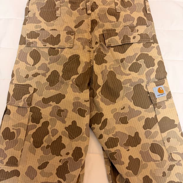 칼하트 카모 버뮤다 팬츠