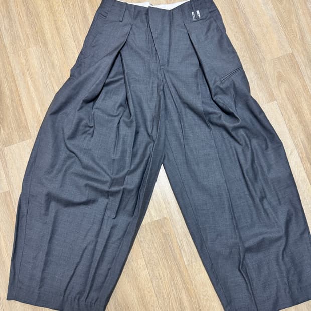 아더에러 슬랙스