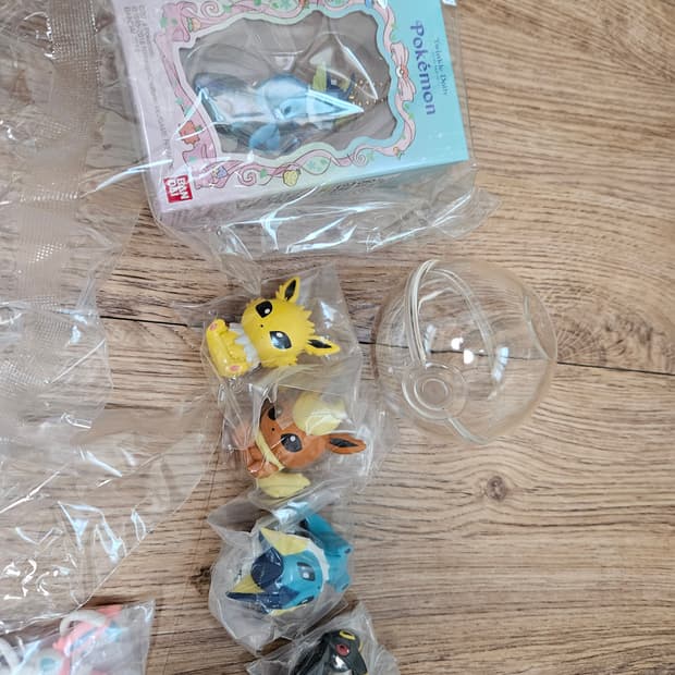 포켓몬 이브이즈 피규어 모음