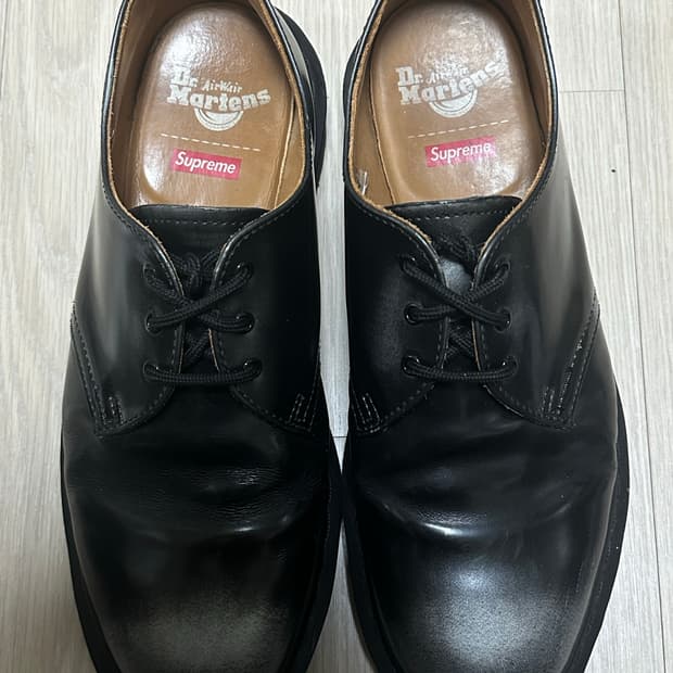 슈프림 닥터마틴 270