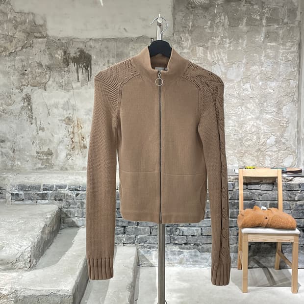 아르마니 익스체인지 베이지 슬림 니트 집업 자켓