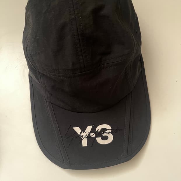 Y-3 캡