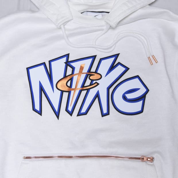 나이키 화이트 후드티 M