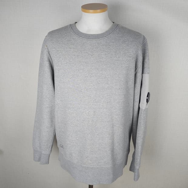 CP컴퍼니 맨투맨 남자105사이즈 