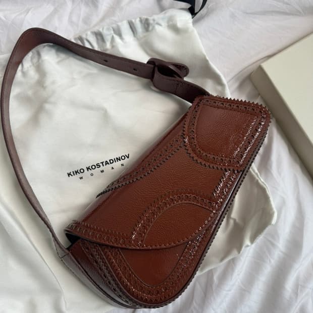 키코 코스타디노브 트리비아백