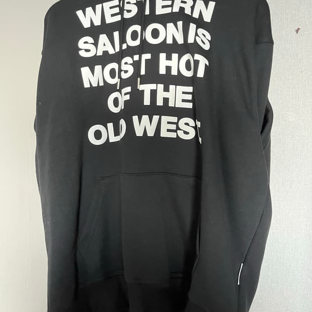 더바이닐하우스 후드티 새상품