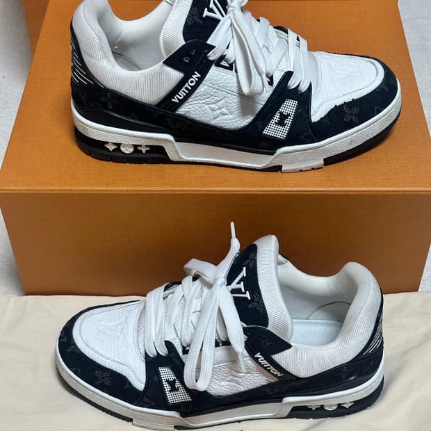 (풀구성)루이비통 트레이너 스니커즈 블랙/화이트 5.5