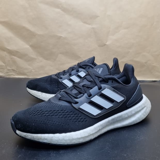 아디다스 퓨어부스트23 여성운동화230 