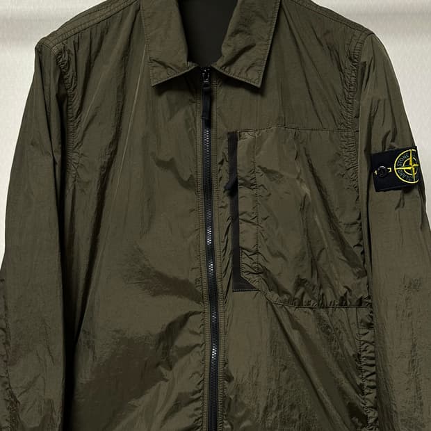 스톤아일랜드 가먼트 크링클랩스 자켓 23fw L(105) 국내판