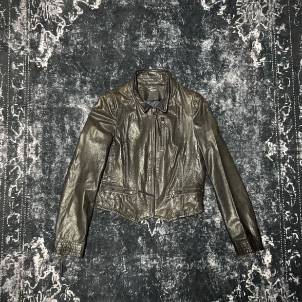 Shadow cropped jacket