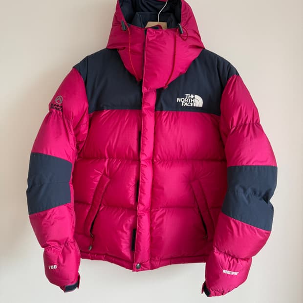 노스페이스(THE NORTH FACE) 윈드스토퍼 700 구스다운 패딩