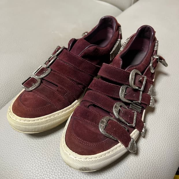 토가 풀라 버건디 스니커즈 240