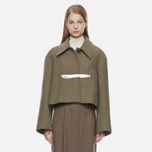 아모멘토 크롭 울 코트