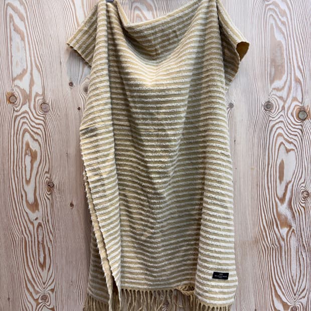 발렌시아가 스트라이프 머플러