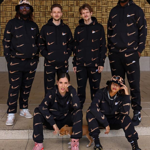 나이키 스우시 블리치드 후드 (블랙) XXL