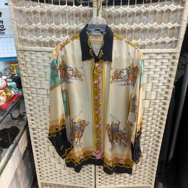 48/100-105 정품 베르사체 실크셔츠 팝니다