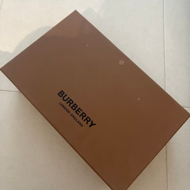 버버리 스니커즈 검은색