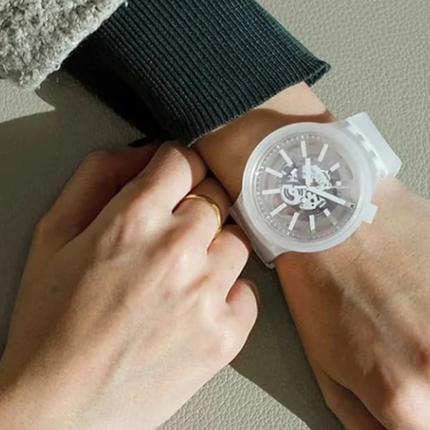 # 스와치 빅볼드 투명 화이트 SO27E106 시계 급처 / 빅페이스