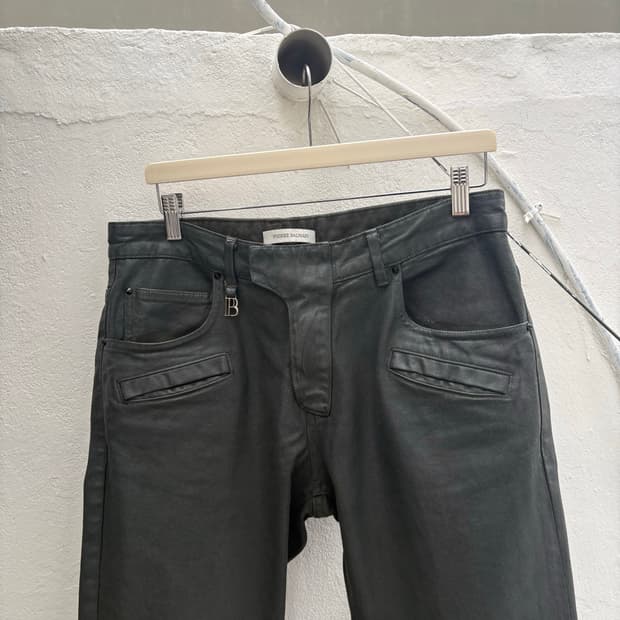 PIERRE BALMAIN B LOGO COATING JEANS