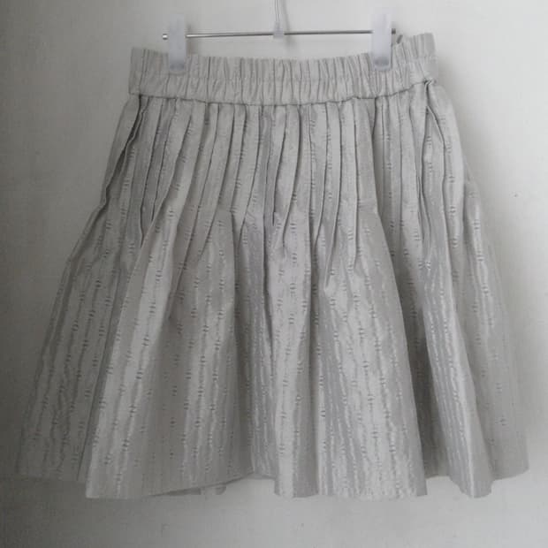 silver pintuck skirt
