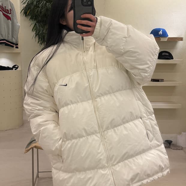 나이키 00s 올드스쿨 덕다운 화이트 패딩 U93