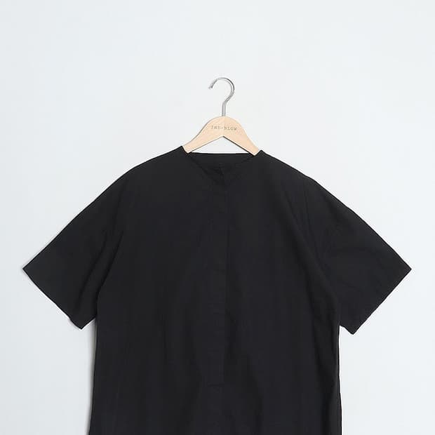 SELECT MOCA Oversized Crewneck Shirts