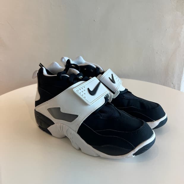 (235) 나이키 에어 다이아몬드 터프 2 09 (GS) '검흰' (40