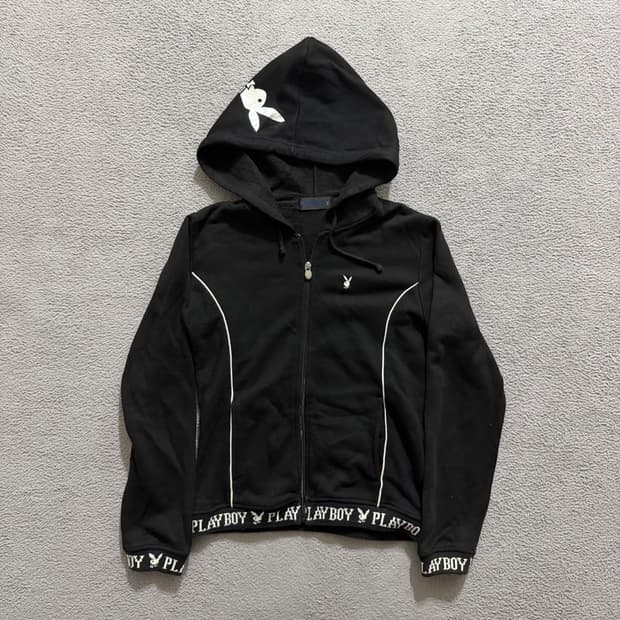 Playboy hood zip