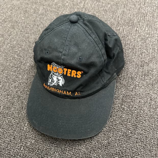 빈티지 후터스 자수 로고 블랙 볼캡