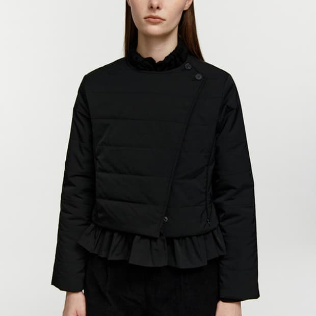 버뮬라 RUFFLE PADDED JACKET (BLACK)
