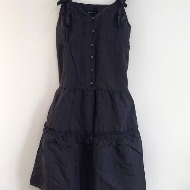 프릴 민소매 원피스